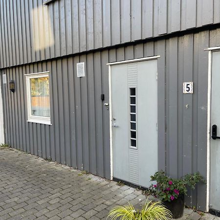 Lys Rent Og Trivelig Hybelleilighet Kristiansand Exterior foto