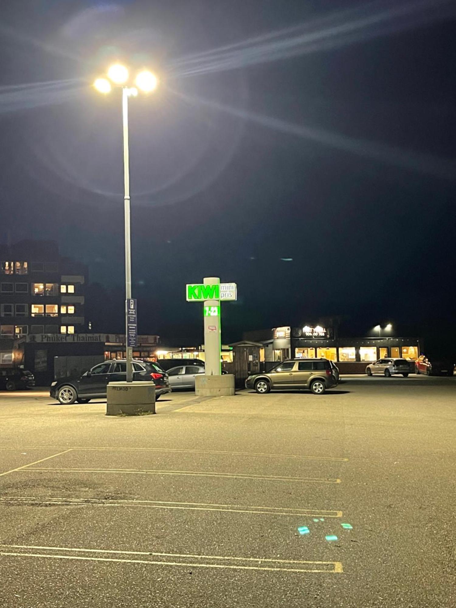 Lys Rent Og Trivelig Hybelleilighet Kristiansand Exterior foto